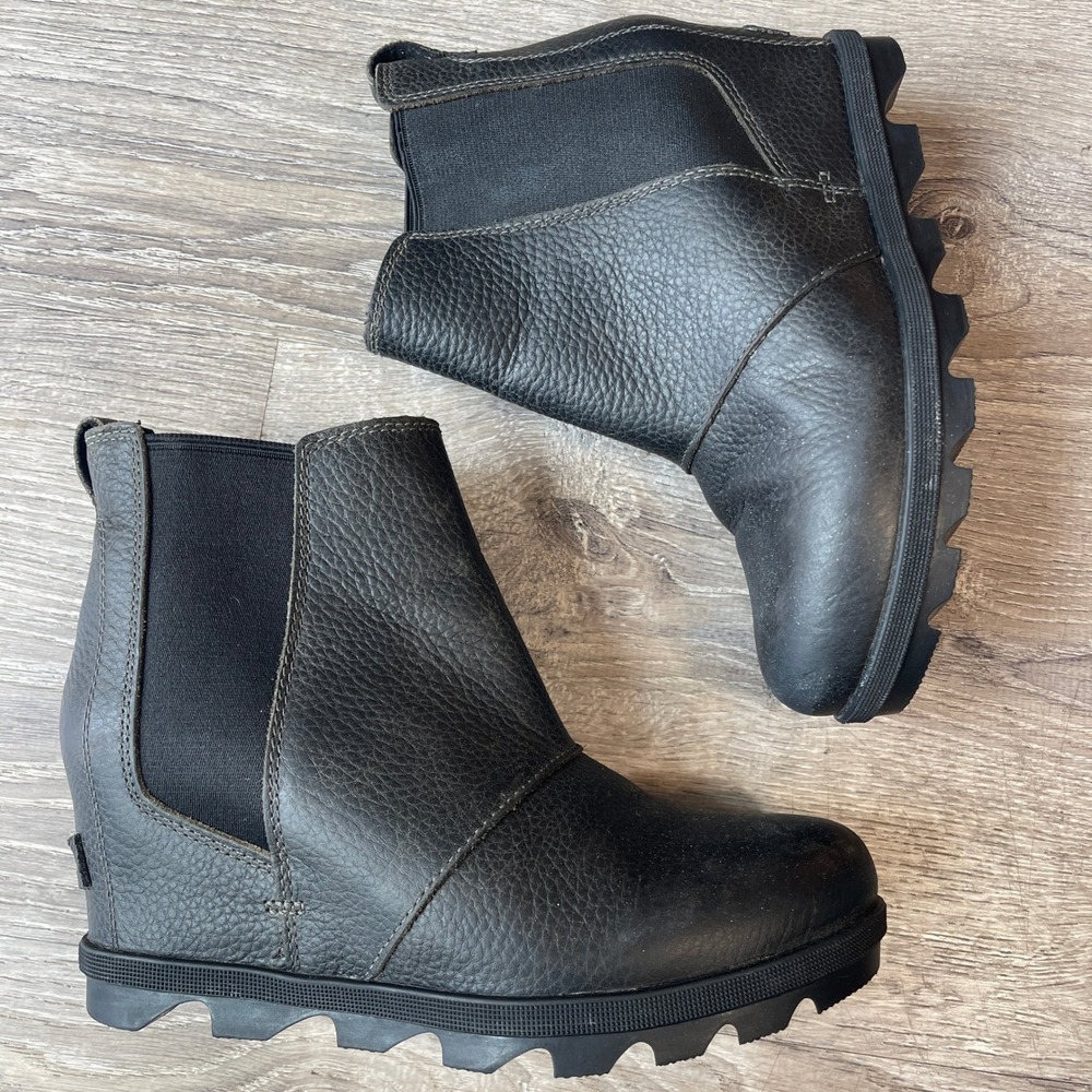 Sorel Joan of Arctic Wedge II Chelsea Black Leather Boots NL3346-052 Womens 8